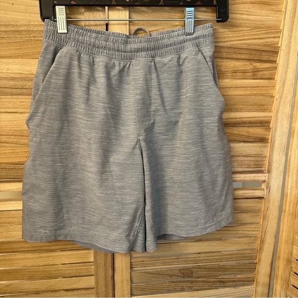 Lululemon Men Short I Size S - Picture 2 of 6